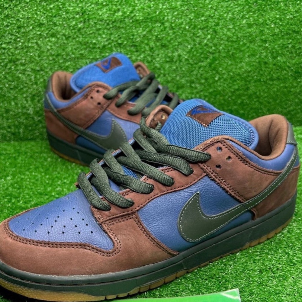 Nike Men's Blue and Brown Sneakers